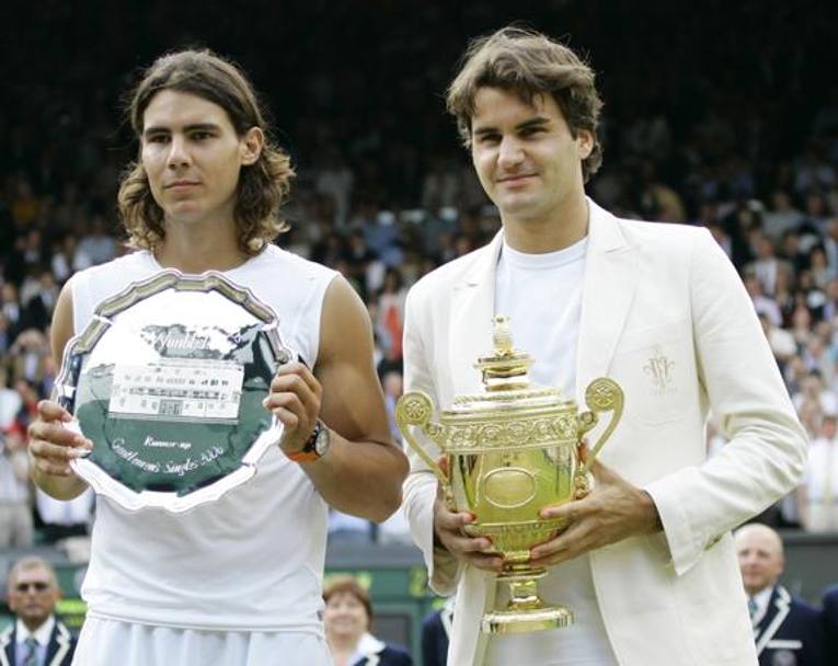Federer difende il titolo a Wimbledon nel 2006(6-0 7-6 6-7 6-3)... Ap